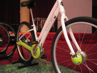 Illustration for article titled Trek Lime Bicycle Now Shipping, Has Electronic Automatic Transmission